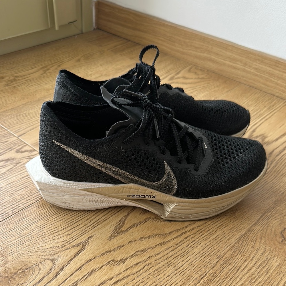 ZoomX VaporFly Next% 3 'Black Metallic Gold Grain'